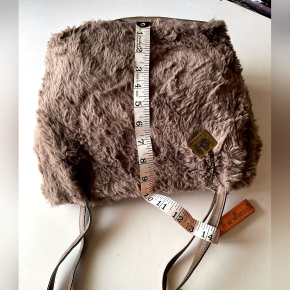 L A bagagerie imported fur bag - Picture 7 of 11